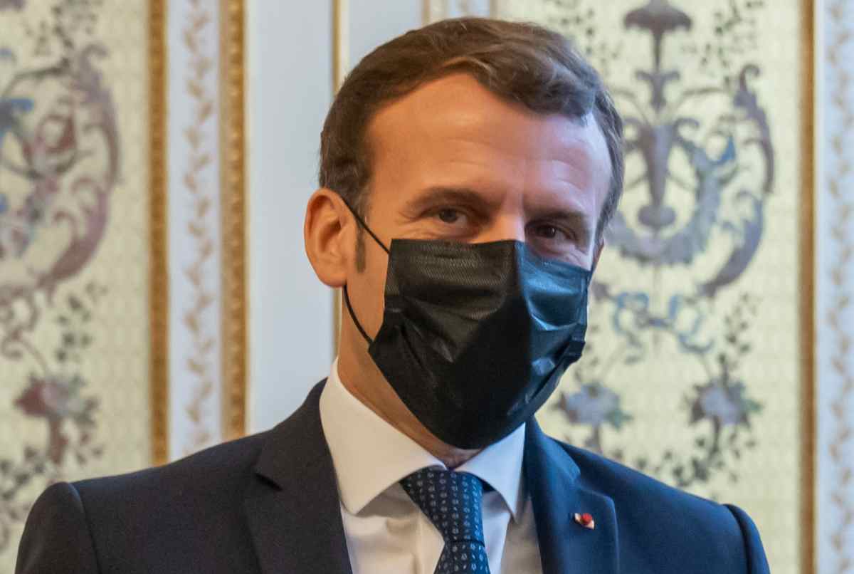 310601 Macron - Aufruhr in Frankreich - Corona-Pandemie, Frankreich - Internationales