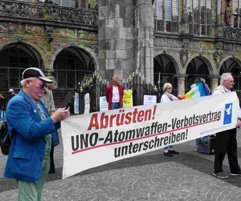 320504 bremen - Atombombenabwürfe auf Hiroshima und Nagasaki - Atomwaffen, Geschichte der Arbeiterbewegung, Proteste - Politik