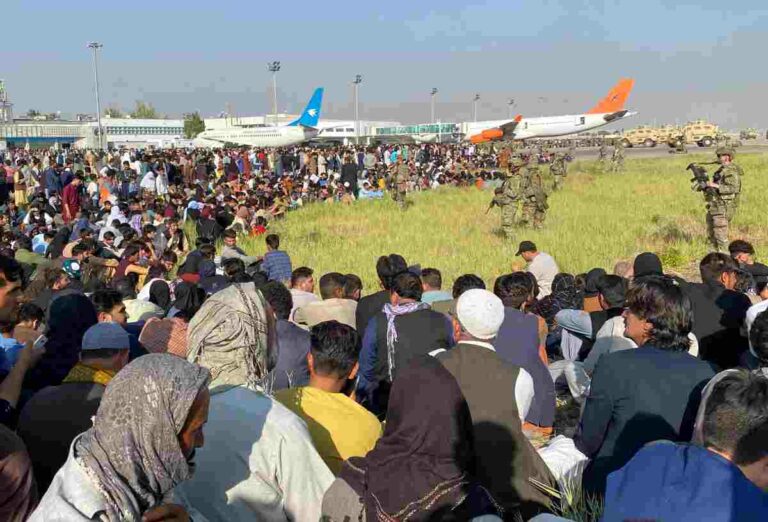 3301 Titelbild - Flucht aus Kabul - Afghanistan - Afghanistan