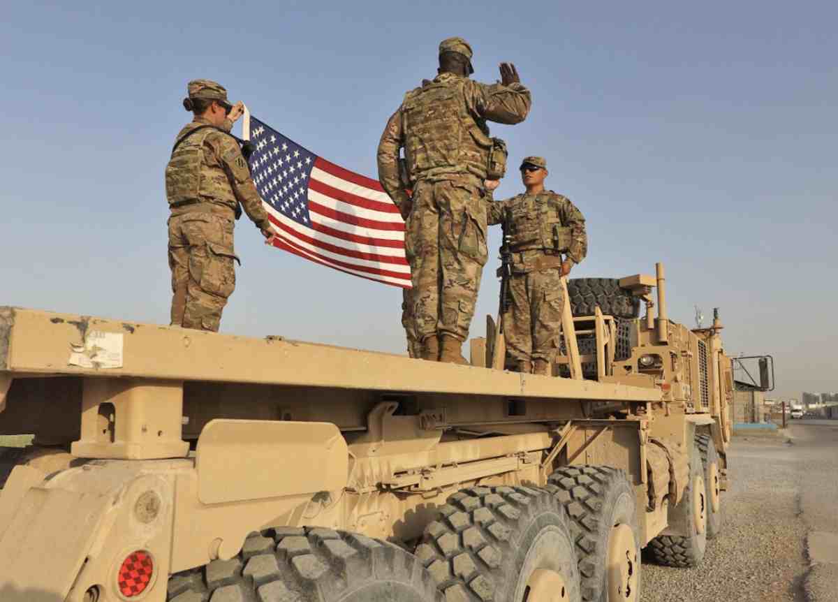 330702 Irak - Mogelpackung für den Irak - Irak, Kriege und Konflikte, USA - Internationales