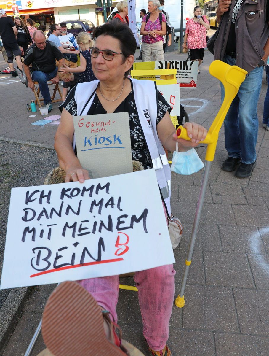 360302 Bildmeldung Krankenhaus1 - KrankenhausEntscheid Essen - Krankenhaus, Proteste - Wirtschaft & Soziales