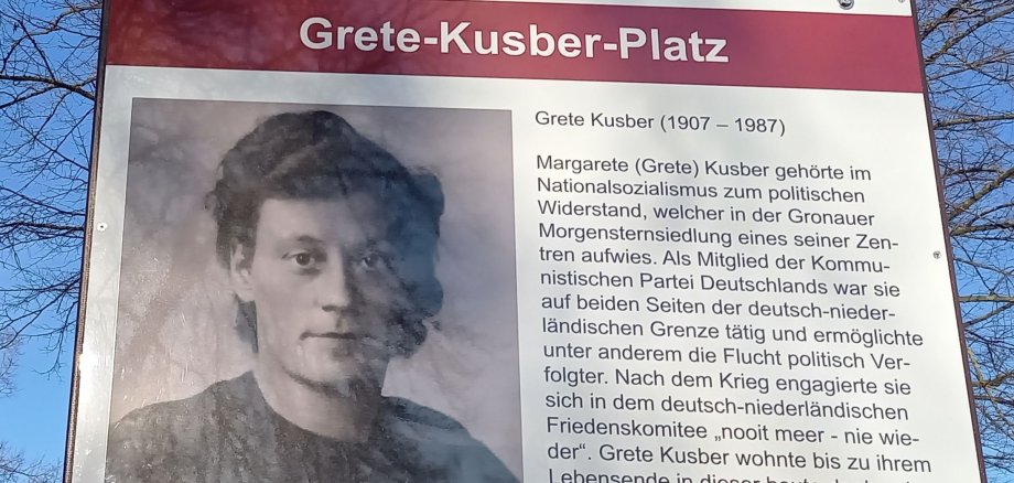 38 15 grete kusber platz schild - Ein Platz für Grete Kusber - Geschichte der Arbeiterbewegung - Aktion