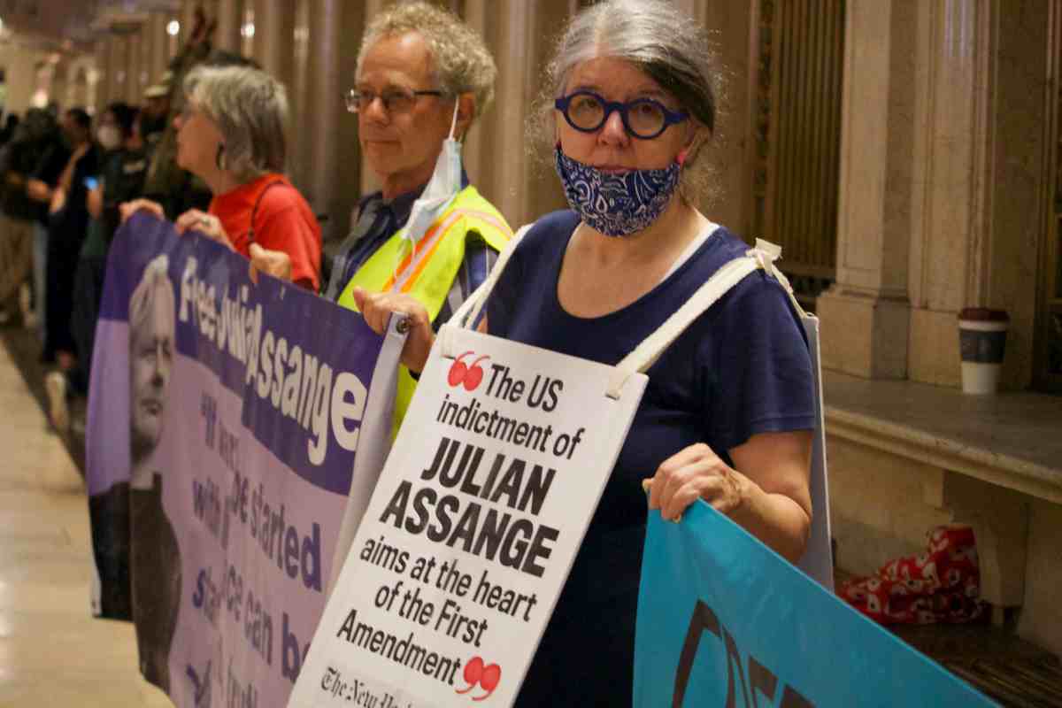 400701 Assange - Die Rachepläne der CIA - Geheimdienste, Repression, USA, Whistleblower - Internationales