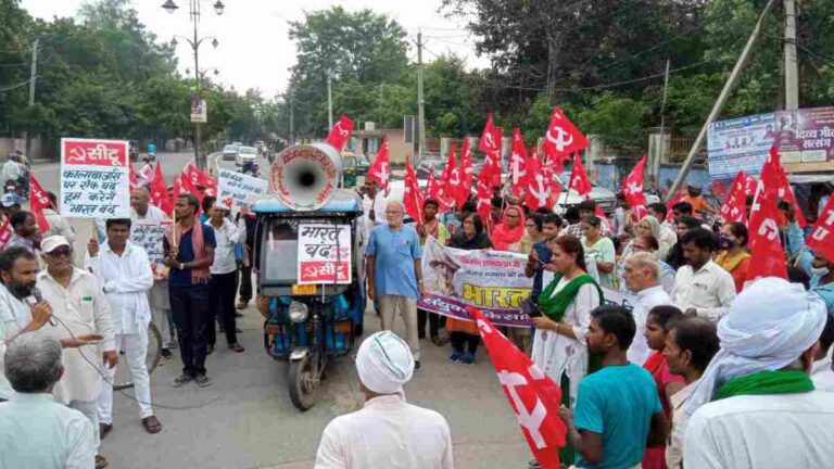 400702 Indien - Indische Bauern feierten landesweiten Streik - Indien - Indien