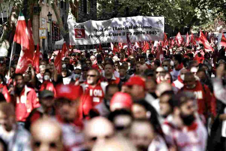 420702 Italien Bildmeldung - Siamo tutti antifascisti! - Italien - Italien