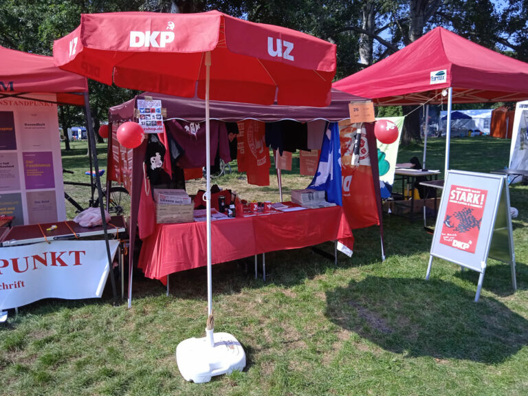 Volksstimme - DKP-Stand beim Volksstimmefest - DKP in Aktion - DKP in Aktion