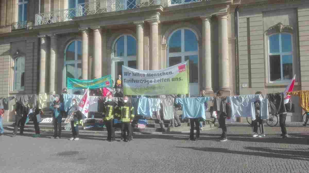 440301 Aktion Stuttgart - Dienstherren mauern - Öffentlicher Dienst, Tarifkämpfe - Wirtschaft & Soziales