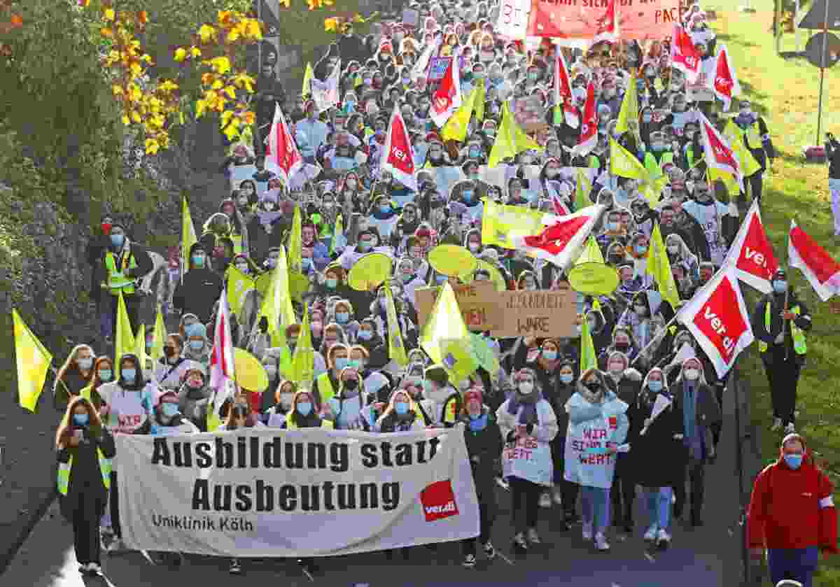 4501 Titel - Schnauze voll - §dpa, Gesundheitswesen, Krankenhaus, Streik - Wirtschaft & Soziales