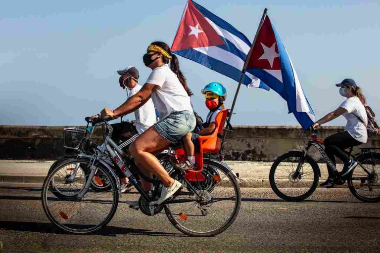 450601 Kuba - Gescheiterter Gipfel - Beide Amerikas, Imperialismus, USA - Internationales