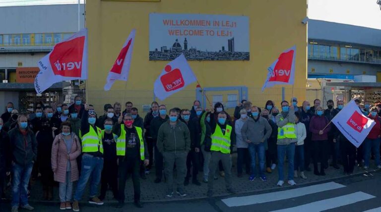 470201 amazon streik - Amazon vor Schwarzem Freitag - Arbeitskämpfe, Handel, Streik - Wirtschaft & Soziales