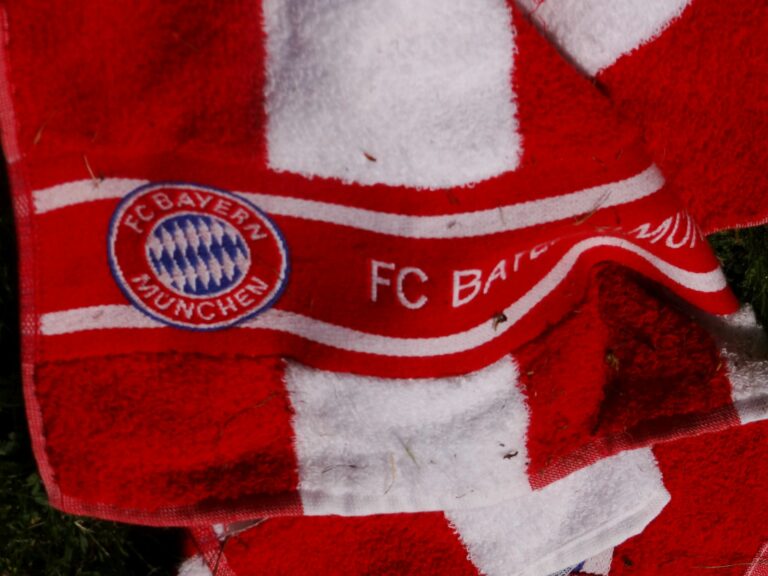 4816 Bayern8854095514 93b6825f02 k - Alte weiße Männer - FC Bayern - FC Bayern