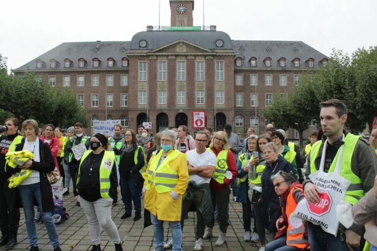 030301 Pflegekammer - Beschäftigte fordern Vollbefragung - Nordrhein-Westfalen - Nordrhein-Westfalen