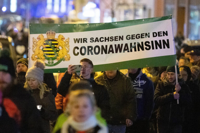 03 13 01 Sachsen - Über das Scheitern - Proteste - Proteste