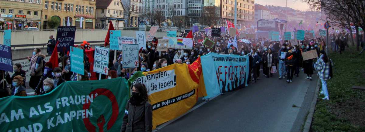 040301 Frauenstreik - Heraus zum 8. März - 8. März, Frauenbewegung, Frauenstreiks, Frauentag, Streik - Wirtschaft & Soziales