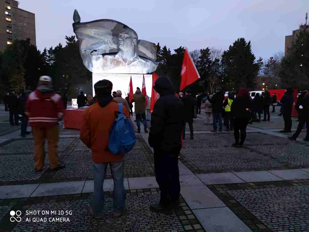 08 Kundgebung - Ein guter Auftakt - Demonstration, DKP, Energiepreisstoppkampagne, Jugend - Blog, DKP in Aktion