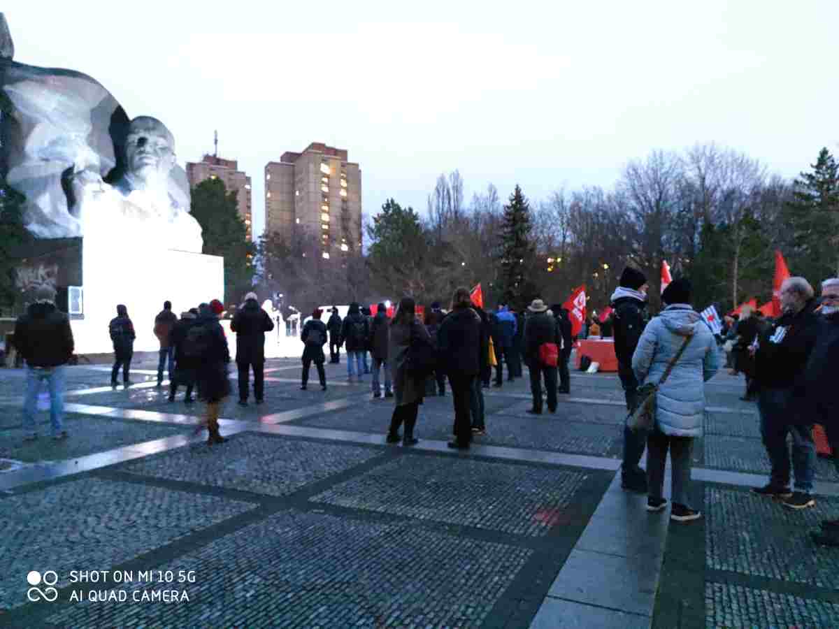 08 Kundgebung2 - Ein guter Auftakt - Demonstration, DKP, Energiepreisstoppkampagne, Jugend - Blog, DKP in Aktion