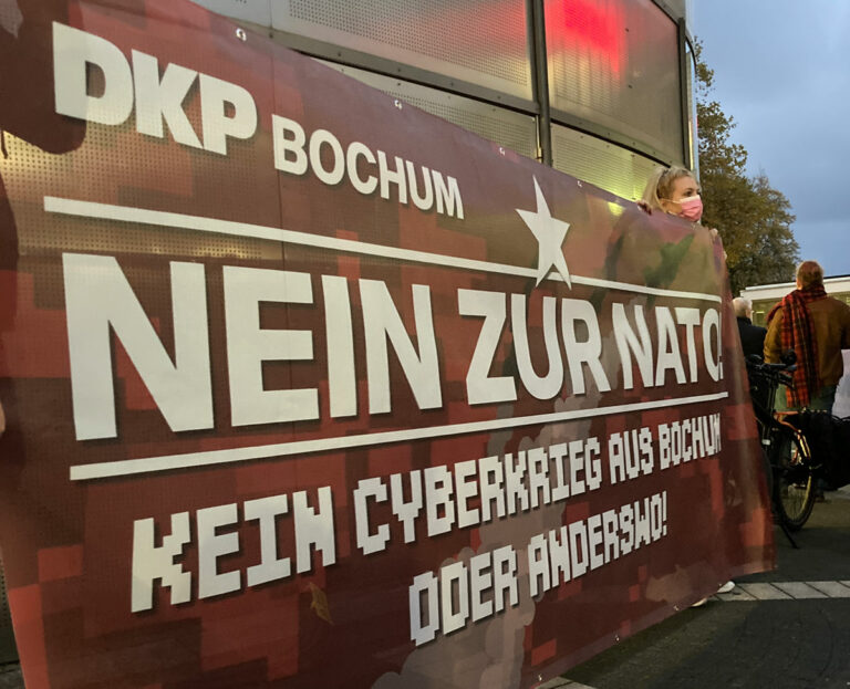 IMG 2194 2 - Der Kampf gegen den US- und NATO-Imperialismus, die die Weltherrschaft anstreben, ist die Hauptaufgabe der fortschrittlichen Kräfte - 22. Treffen der Kommunistischen und Arbeiterparteien - 22. Treffen der Kommunistischen und Arbeiterparteien