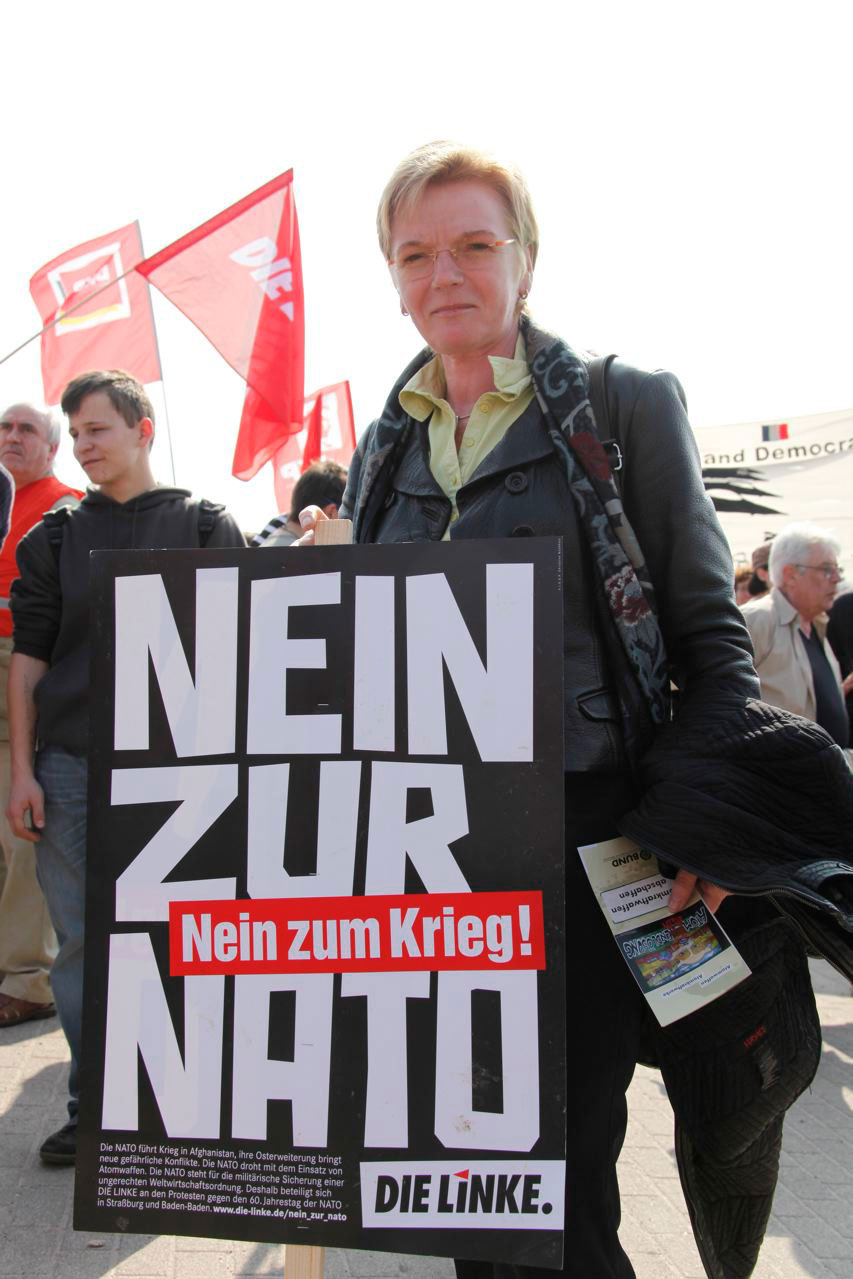 090401 pdl - „Dieser Krieg ist eine Zäsur, auch für uns Linke“ - Antimilitarismus, Imperialismus, Linkspartei, NATO, Spaltung - Politik