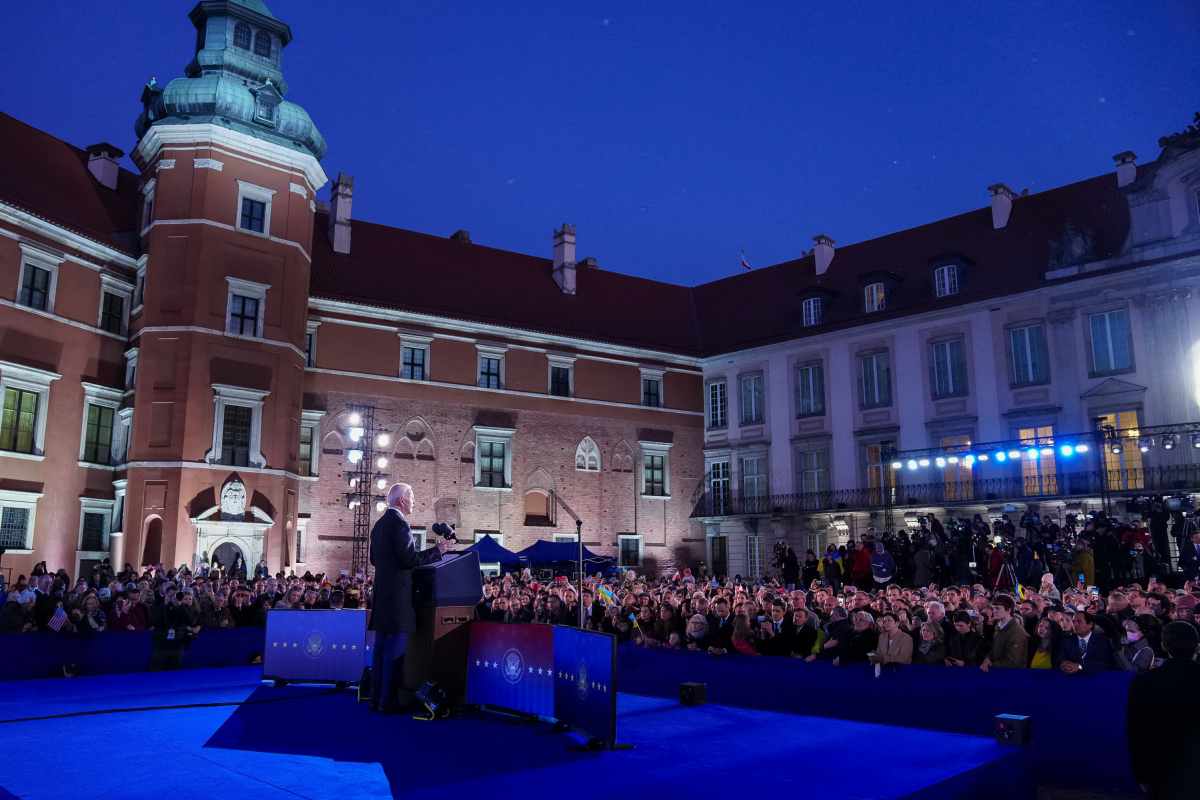 13 07 Biden - Biden schürt Aggression - UZ vom 1. April 2022 - UZ vom 1. April 2022