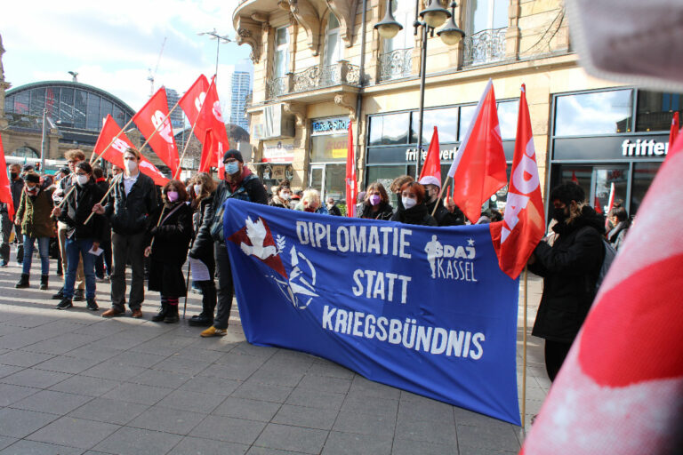 140504 bildmeldung - Jugend gegen Krieg - Anti-Kriegs-Jugendkonferenz - Anti-Kriegs-Jugendkonferenz