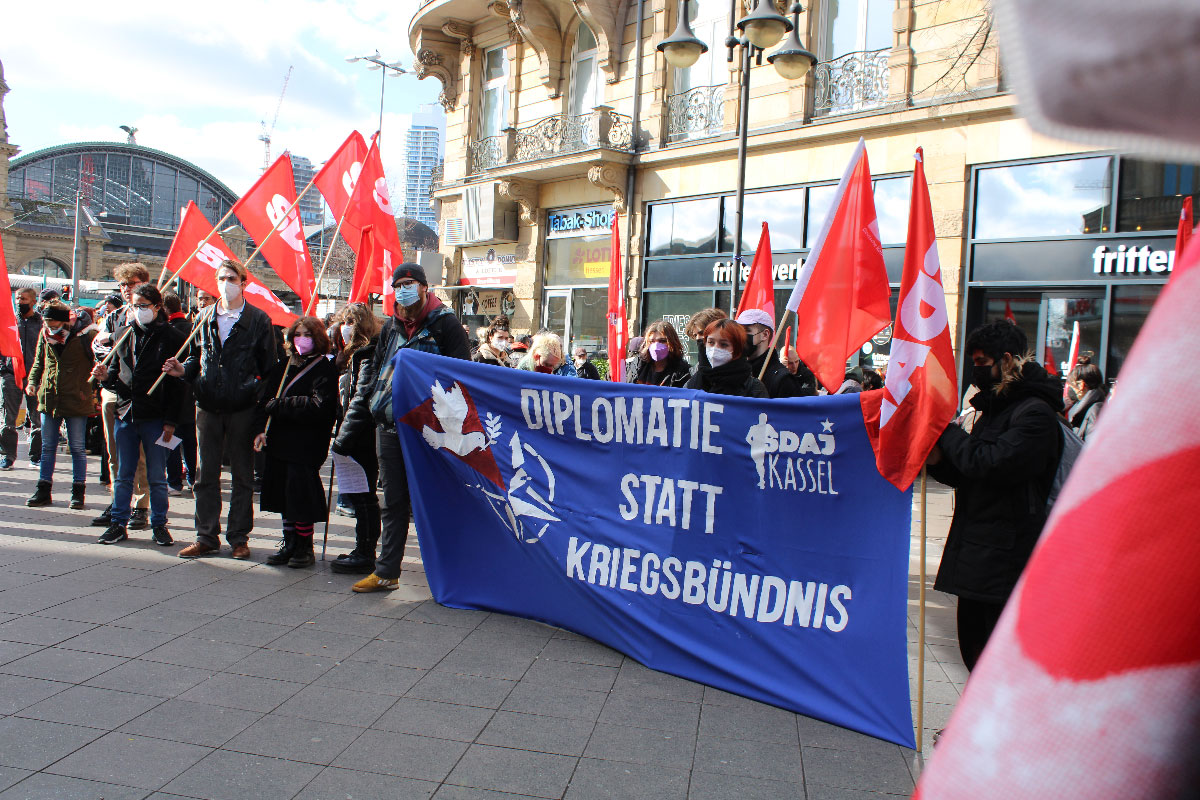 140504 bildmeldung - Jugend gegen Krieg - Anti-Kriegs-Jugendkonferenz, Friedenskampf, SDAJ - Politik