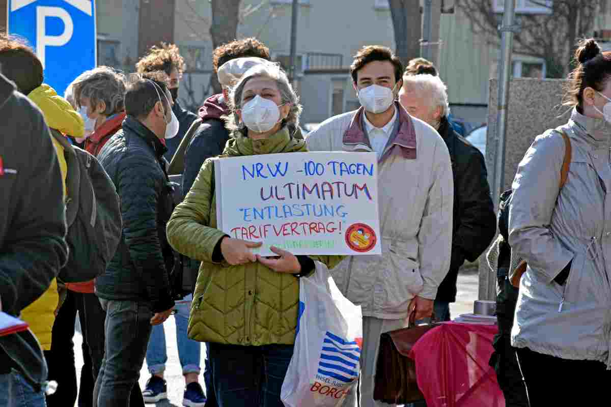 150301 - Organisiert in den Erzwingungsstreik - Arbeitskämpfe, Erziehungswesen, Gesundheitswesen, Gewerkschaften, Streik, Tarifkämpfe - Wirtschaft & Soziales