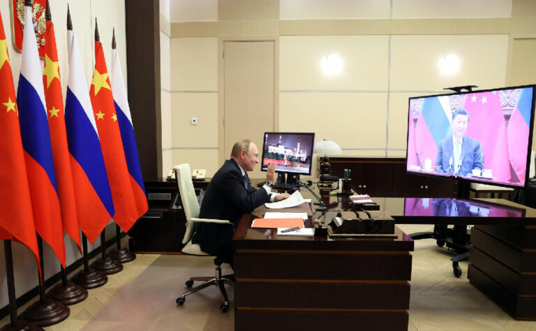 201301 Patelis - Russlands Rolle in der Welt - VR China - VR China