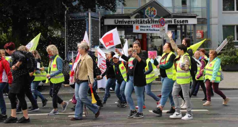 280301 Bildmeldung UKEssen - Drama mit vier Buchstaben - Privatisierung - Privatisierung