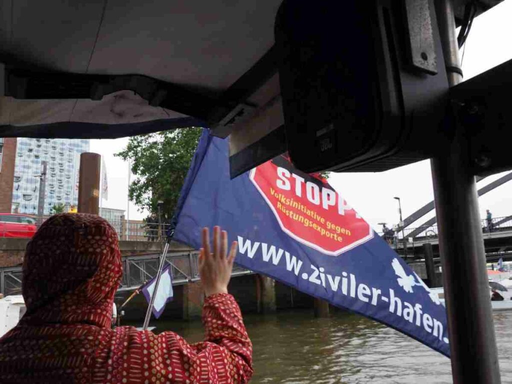 280403 hafen2 - Im Sinne der Rüstungskonzerne - Abrüstung, Proteste, Waffenexporte - Politik