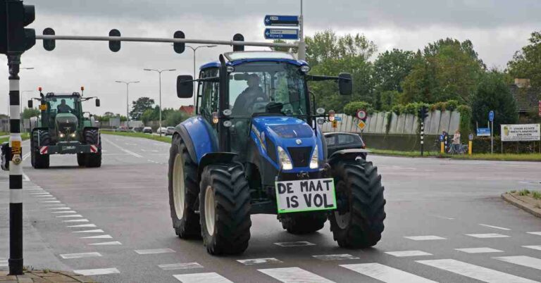 280601 Niederlande - Aufgeheizte Stimmung - Landwirtschaft - Landwirtschaft