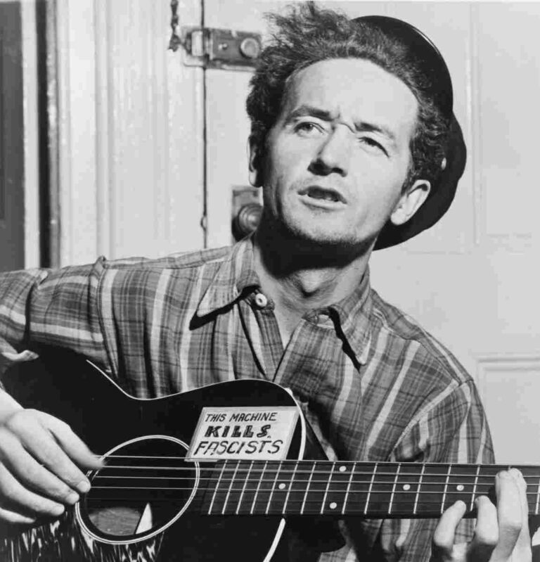 2811 Woody Guthrie NYWTS - Inbegriff des politischen Protestsongs - Musik - Musik