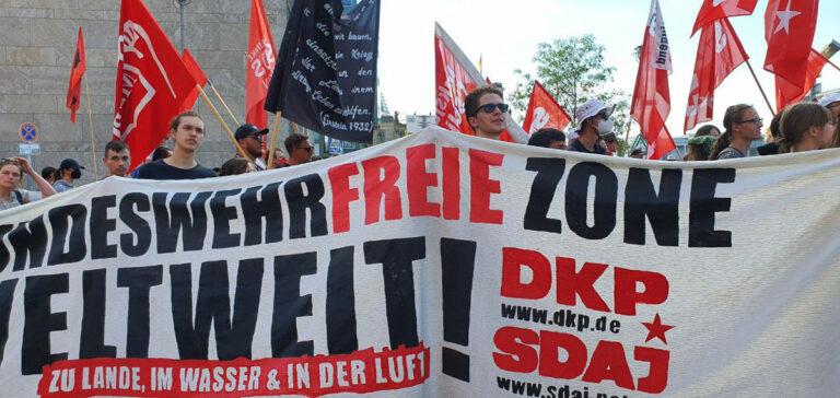 photo 2022 07 04 10 17 18 - Zeitenwende: Wir zahlen nicht für eure Kriege - Friedenskampf - Friedenskampf