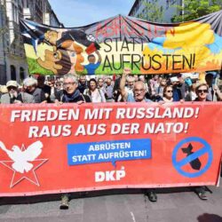 Home - - Internationales Den Aufrüstungswahn beenden!