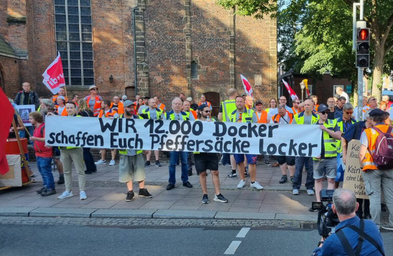 hafen - Keine weiteren Streiks - Hafenarbeiter - Hafenarbeiter