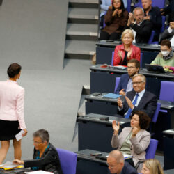 Home - - Wirtschaft & Soziales Schluss mit den fatalen Wirtschaftssanktionen!
