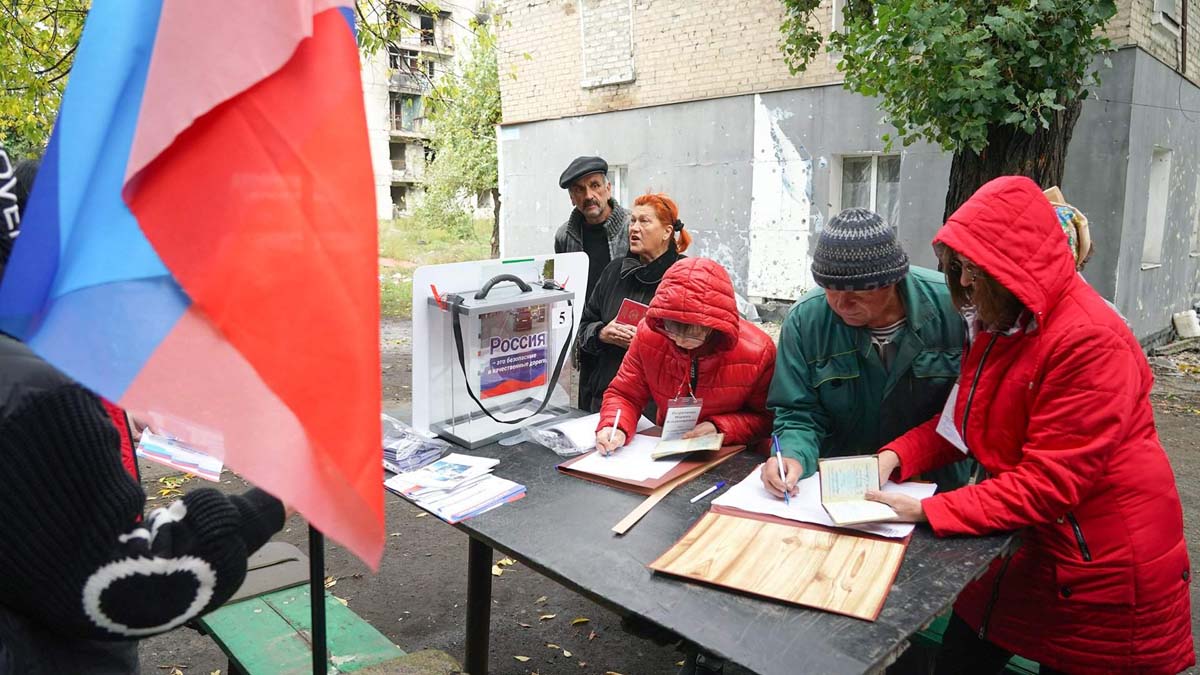 390601 Referenden - Referenden mit hoher Beteiligung - Kriege und Konflikte, Referendum, Russland, Ukraine, Wahlen - Internationales