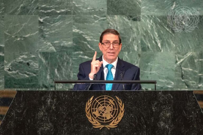 390701 UN - „Dialog und Verhandlungen“ - Kuba - Kuba