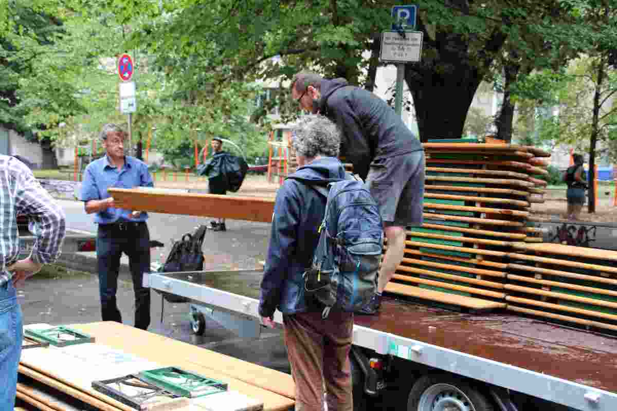 martina - Heldinnen und Helden der Arbeit - DKP, Pressefest - Aktion