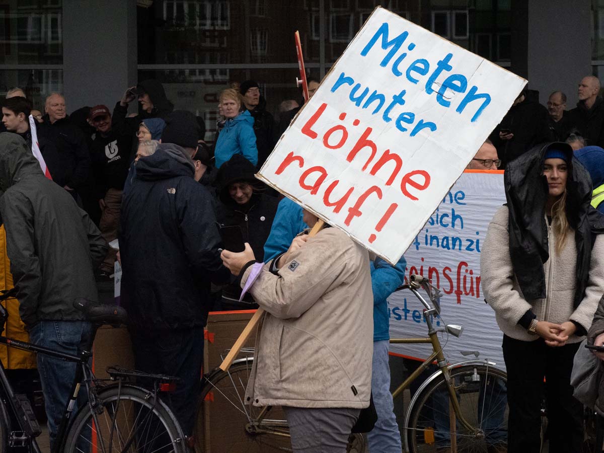 4103 kampagne mieten stopp hamburg 20221008 a080130 - Ohne links? - DKP, Friedenskampf, Gewerkschaften - Wirtschaft & Soziales