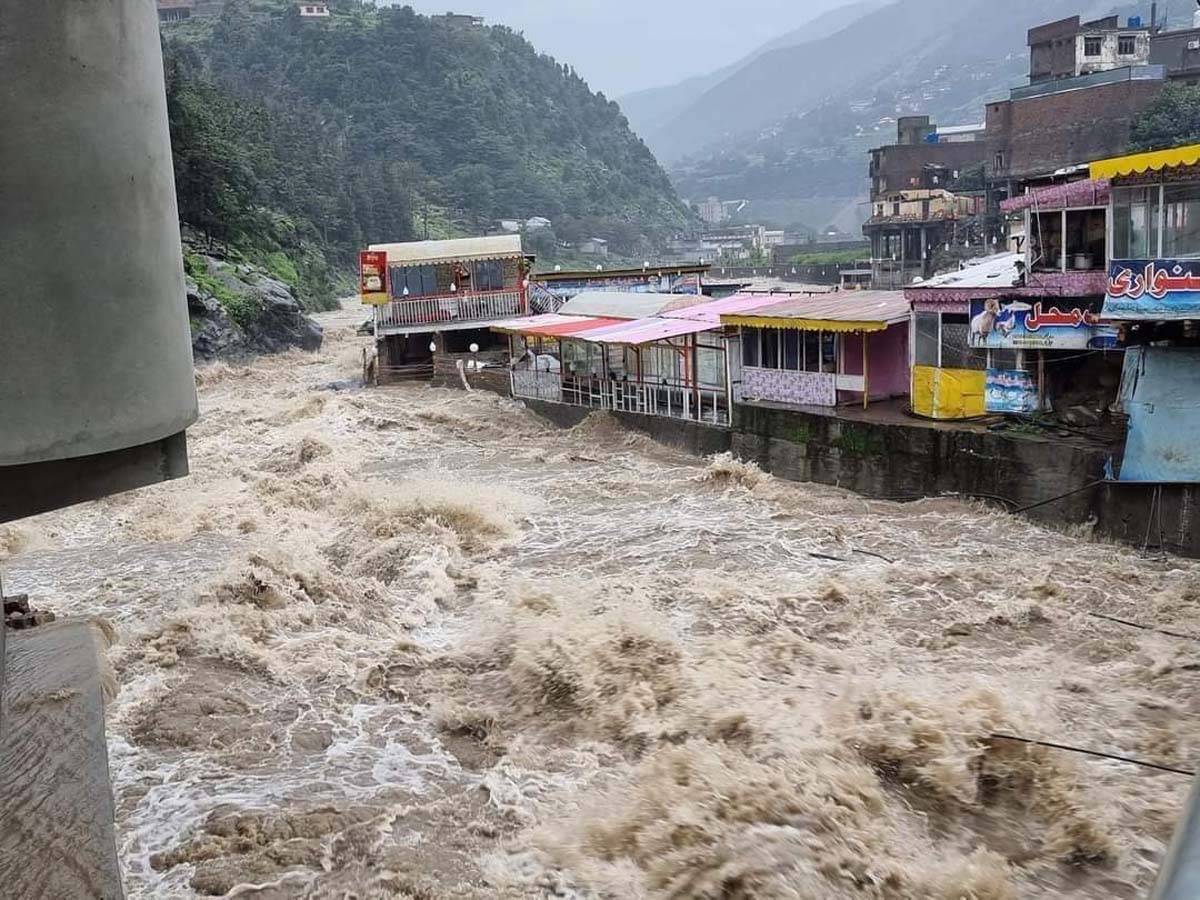 4113 PAK Floods 32 - Eine Katastrophe für die Armen - Pakistan, Umwelt - Hintergrund