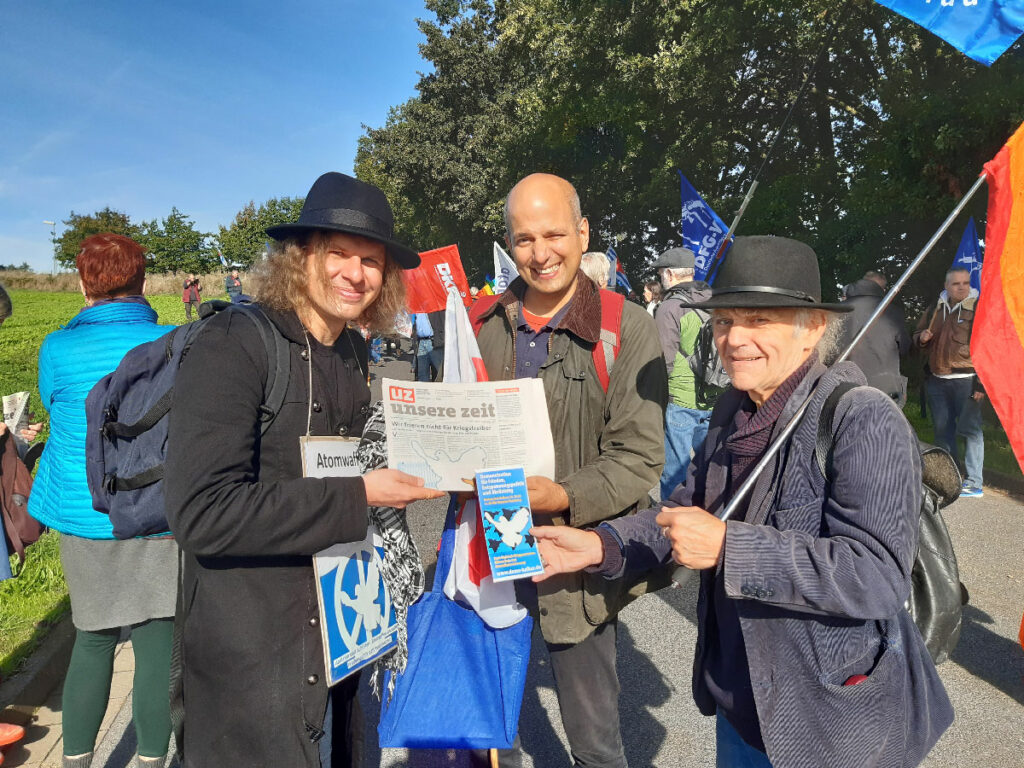 Kalkar - Wieder Weltmachtträume - 1. Oktober, Aktionstag, Barbara Majd Amin, Berlin, Bundesausschuss Friedensratschlag, Christoph Krämer, DKP, Frankfurt am Main, Friedensbewegung, Handwerker für den Frieden, Kalkar, Kampf für Frieden, Karl Krökel, Köln, Netzwerk Friedenskooperative, SDAJ, Stuttgart - Hintergrund