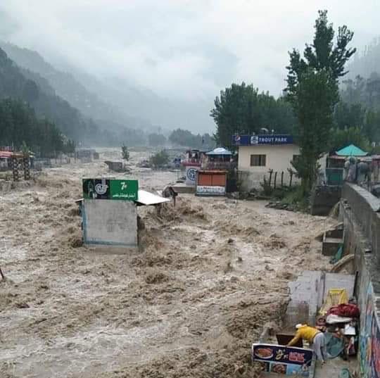 4508 PAK Floods 25 - Willkommen im Kapitalozän - Klimakatastrophe - Klimakatastrophe