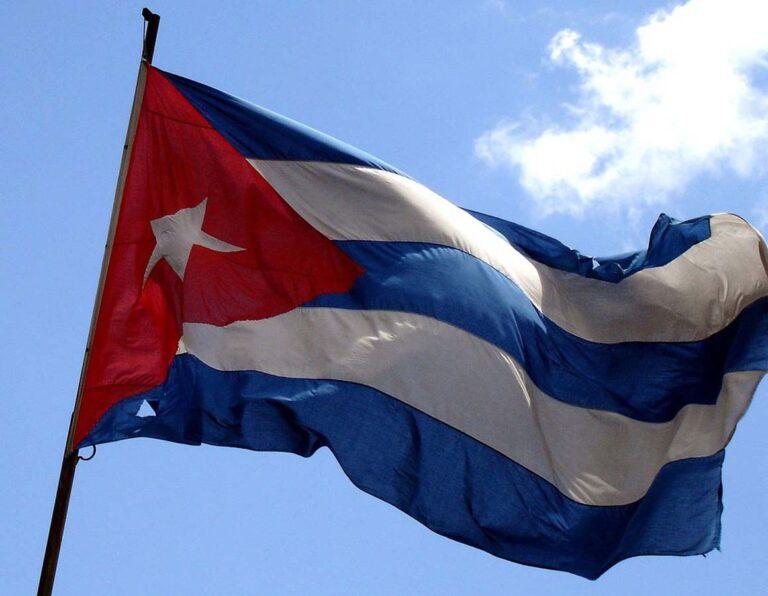 5115 Kuba - Mit der SDAJ zu Fidels Geburtstag - Aktion - Aktion