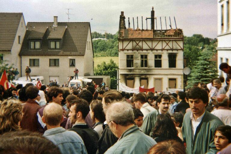 010401 solingen - Wie das Asylrecht abgeschafft wurde - Antirassismus - Antirassismus