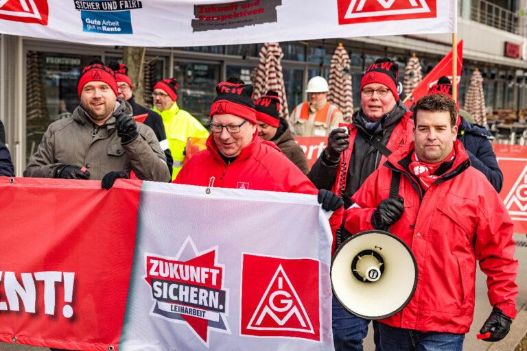 020301 Leiharbeit - Leiharbeit weiter im Trend - Tarifrunde - Tarifrunde