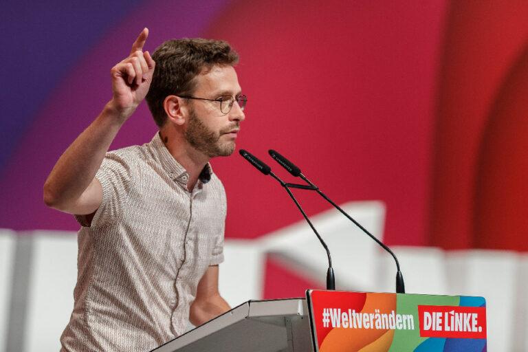 0209 2022 06 26 Politik News Bundesparteitag Die Linke 1DX 1247 by Stepro - Linkspartei entkernt Liebknecht - Linkspartei, Tobias Bank - Im Bild