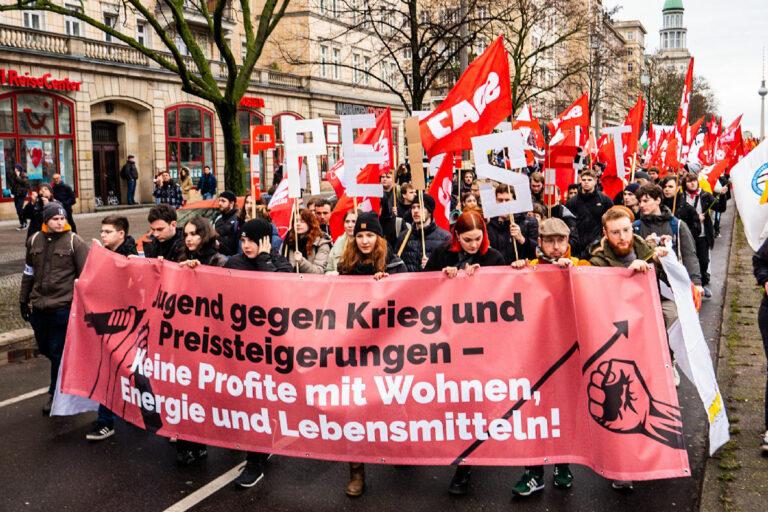 0301 Titel 1 - Nicht ohne Hoffnung - XXVIII. Internationale Rosa-Luxemburg-Konferenz - XXVIII. Internationale Rosa-Luxemburg-Konferenz