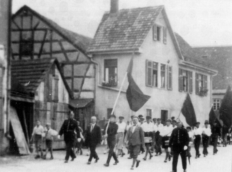 0410 Foto1 - Die bürgerliche Demokratie stand im Weg - Faschismus - Faschismus