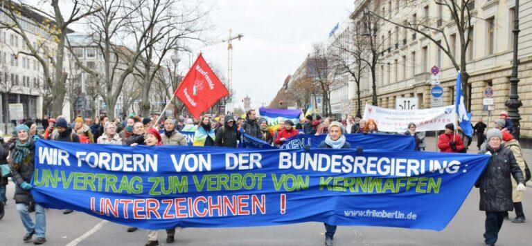 Demo Friko Berlin - <strong>Uns gegenseitig stärken</strong> - Neues aus den Bewegungen - Neues aus den Bewegungen