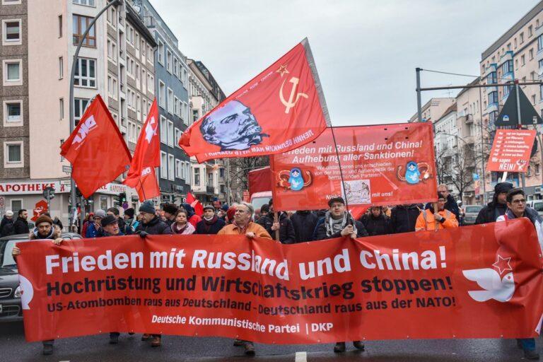 signal 2023 01 16 113722 004 - Die Luxemburg-Liebknecht-Demonstration 2023 - Demonstration - Demonstration